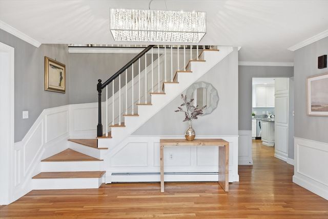 11 Alison Way, Andover, MA 01810