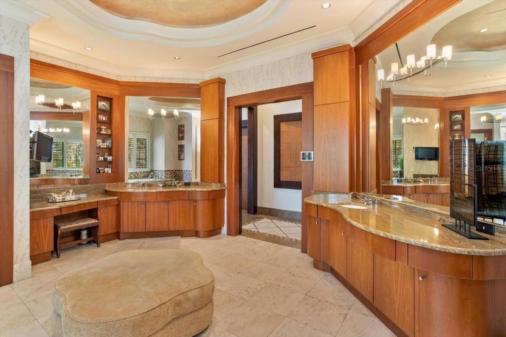 Image 30 of property listing at 5192 VARDON DRIVE, Windermere, FL 34786
