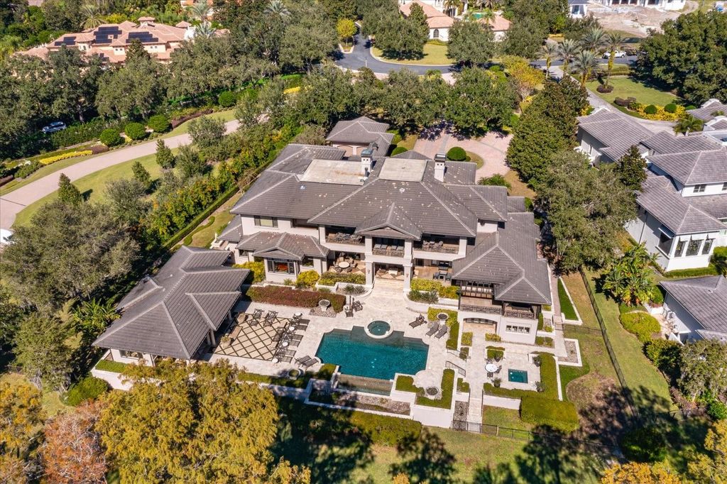 Image 4 of property listing at 5192 VARDON DRIVE, Windermere, FL 34786