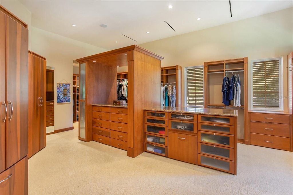 Image 32 of property listing at 5192 VARDON DRIVE, Windermere, FL 34786