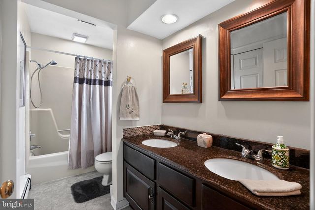 1000 BROOKWOOD DR, Pottstown, PA 19464