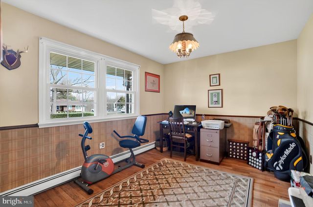 1000 BROOKWOOD DR, Pottstown, PA 19464