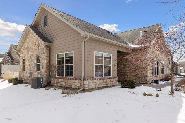 24098 Rivers Edge Road, Rogers, MN 55374