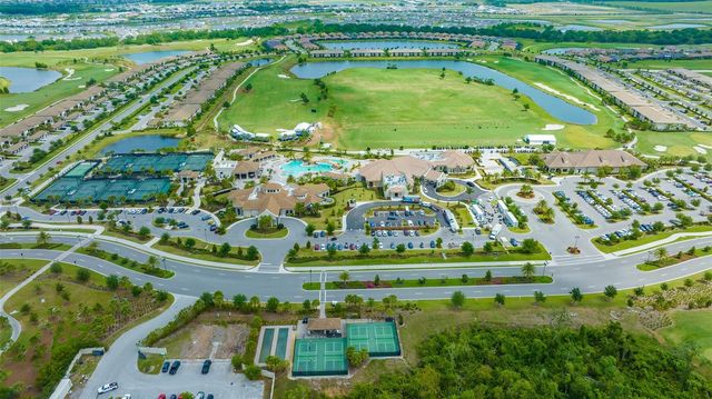 6137 CESSNA RUN, Bradenton, FL 34211