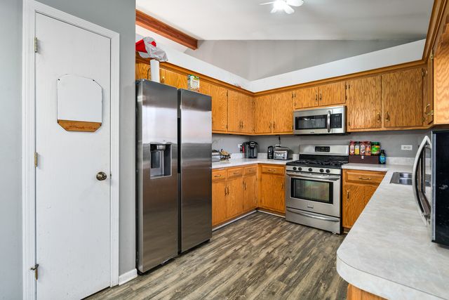 5804 Kathryn Lane, Matteson, IL 60443