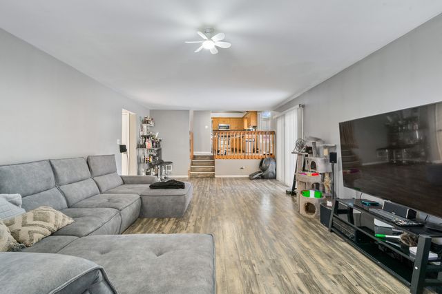 5804 Kathryn Lane, Matteson, IL 60443