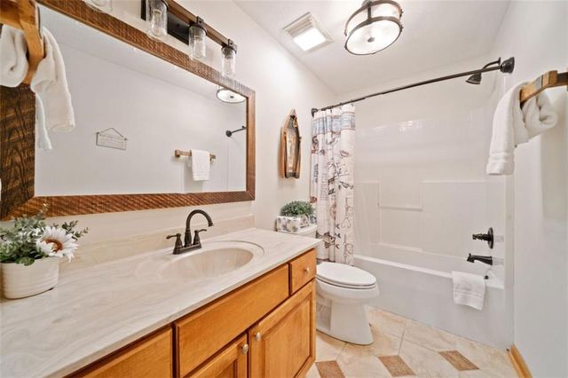 82 Emelia Drive, Morganton, GA 30560