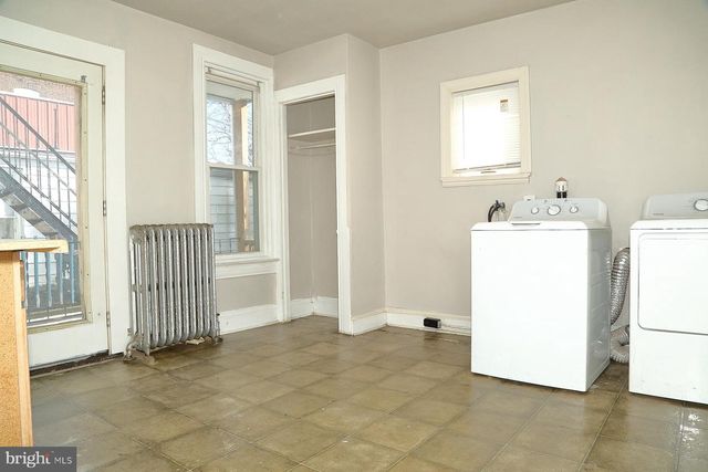 690 E PHILADELPHIA ST, York, PA 17403