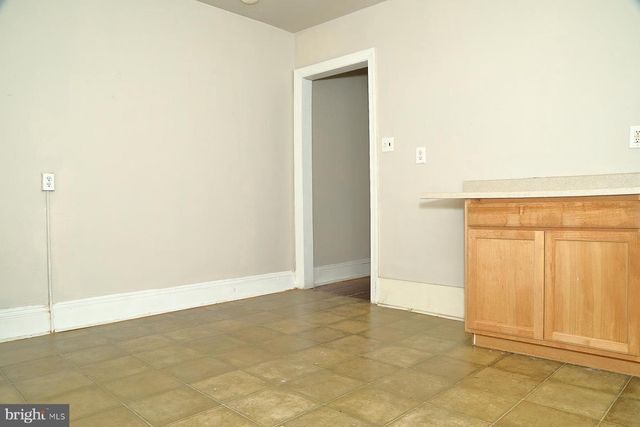 690 E PHILADELPHIA ST, York, PA 17403