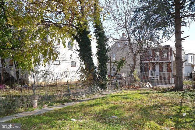 690 E PHILADELPHIA ST, York, PA 17403