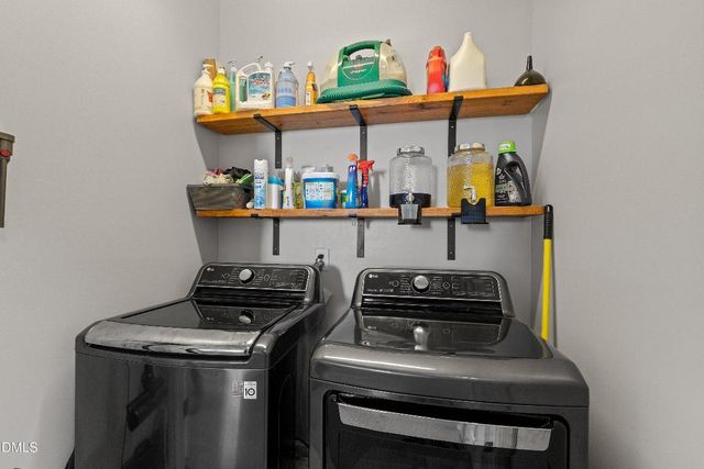 905 Shefford Town Drive, Rolesville, NC 27571