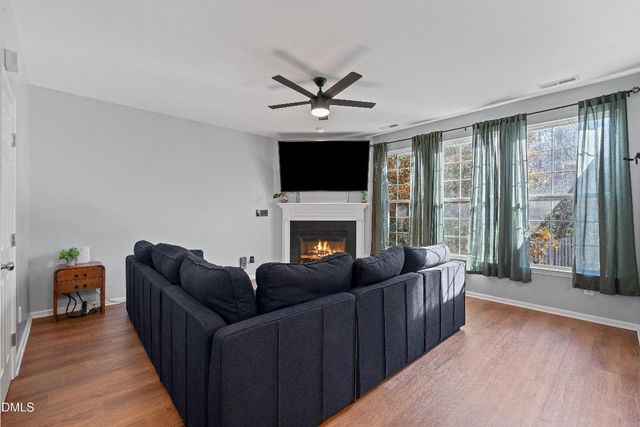 905 Shefford Town Drive, Rolesville, NC 27571