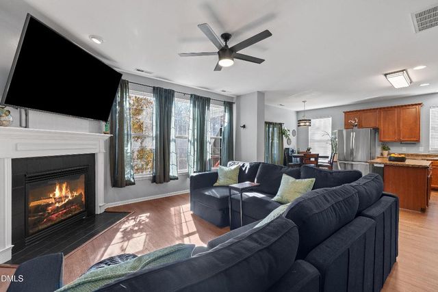 905 Shefford Town Drive, Rolesville, NC 27571