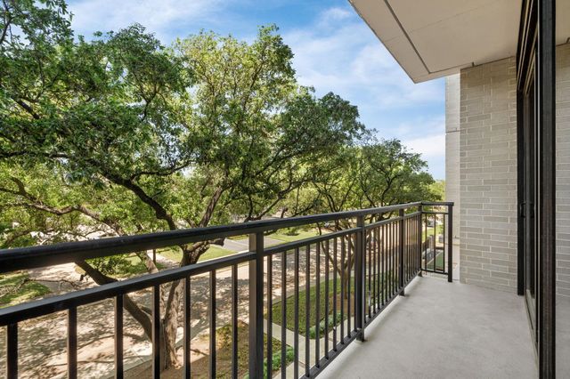 2511 Willowick Road 814, Houston, TX 77027