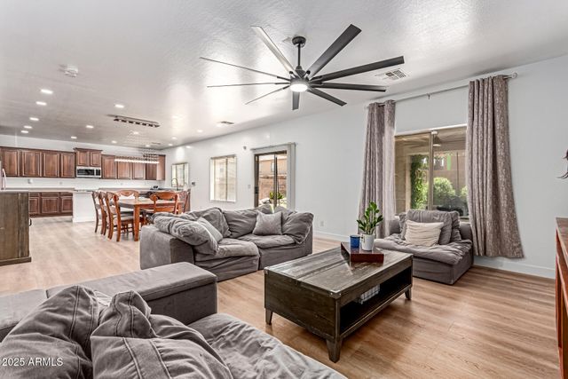 43501 W BLAZEN Trail, Maricopa, AZ 85138