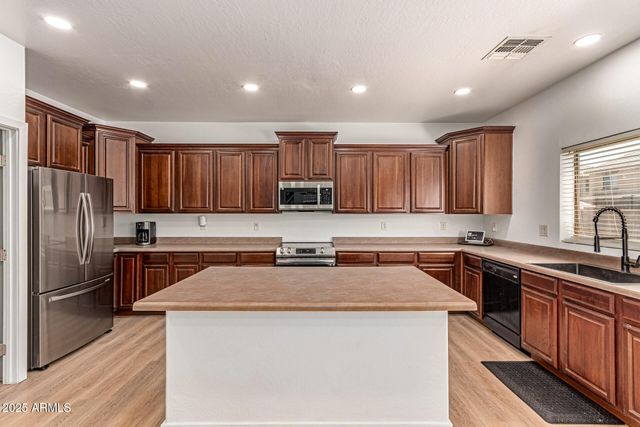 43501 W BLAZEN Trail, Maricopa, AZ 85138