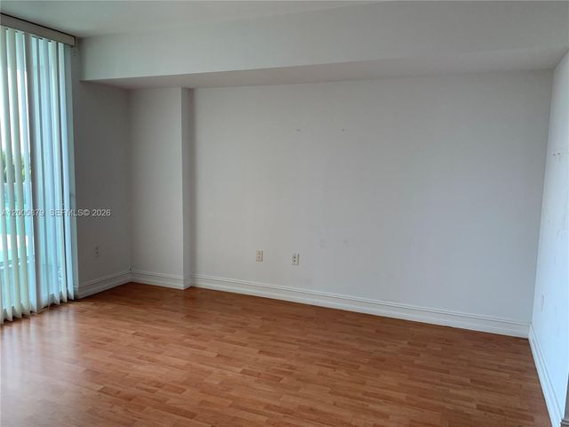 1800 N Bayshore Dr 1506, Miami, FL 33132