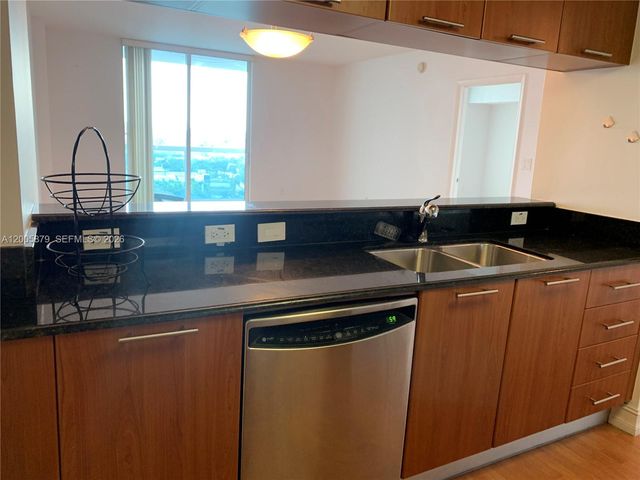 1800 N Bayshore Dr 1506, Miami, FL 33132