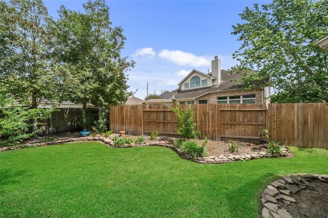 15814 Maplewick Drive, Tomball, TX 77377