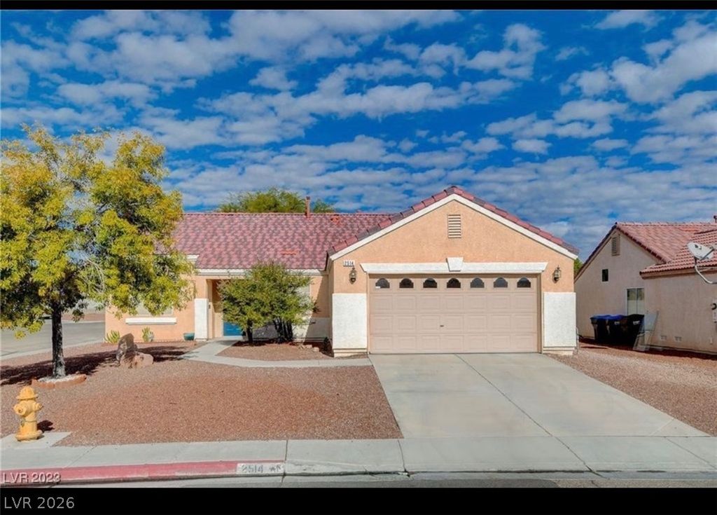 2514 Inlet Spring Avenue, North Las Vegas, NV 89031 — photo 2