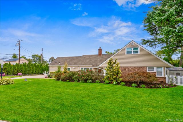 262 Channon Road, Hewlett, NY 11557