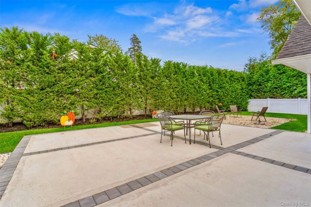 262 Channon Road, Hewlett, NY 11557