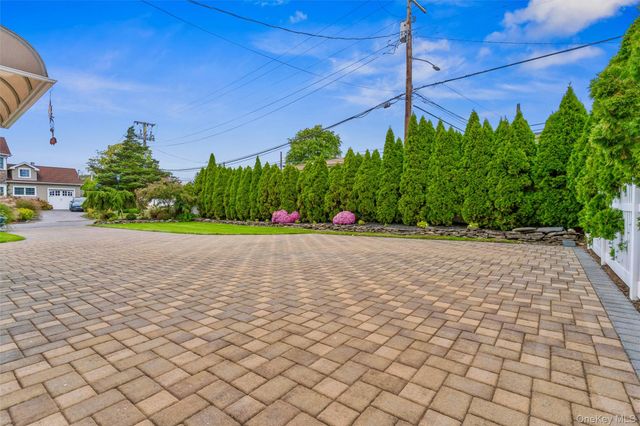 262 Channon Road, Hewlett, NY 11557