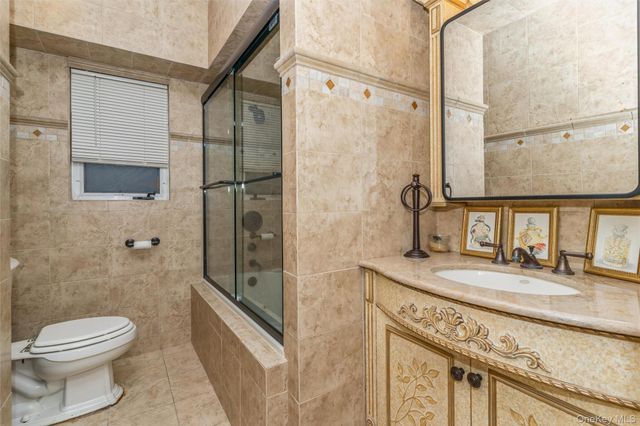 262 Channon Road, Hewlett, NY 11557