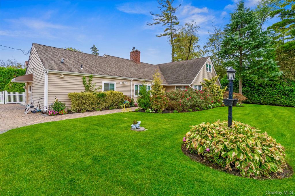 262 Channon Road, Hewlett, NY 11557