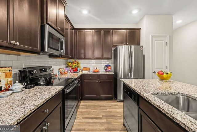 5106 Lower Elm Street, Atlanta, GA 30349