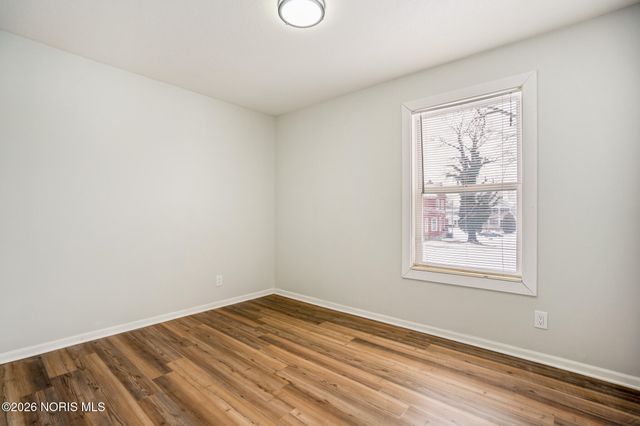 127 W Bancroft Street, Toledo, OH 43620