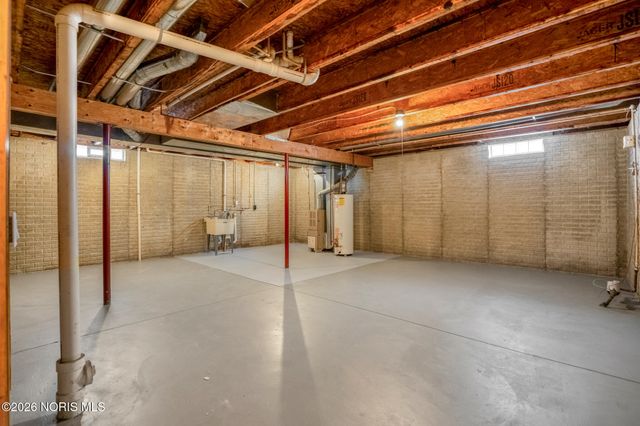 127 W Bancroft Street, Toledo, OH 43620