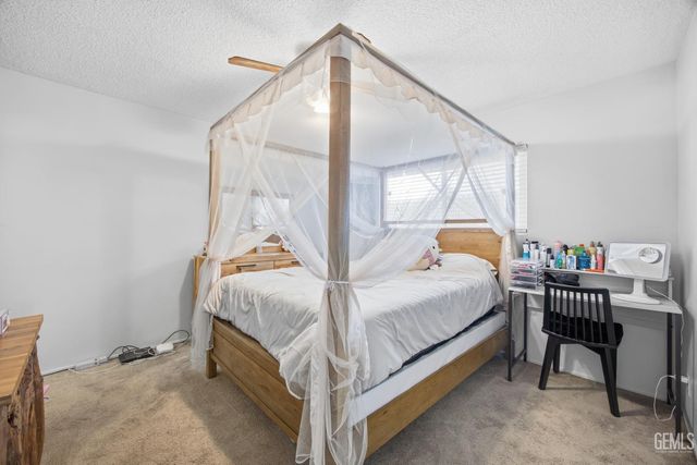 412 N Lincoln Street, Taft, CA 93268