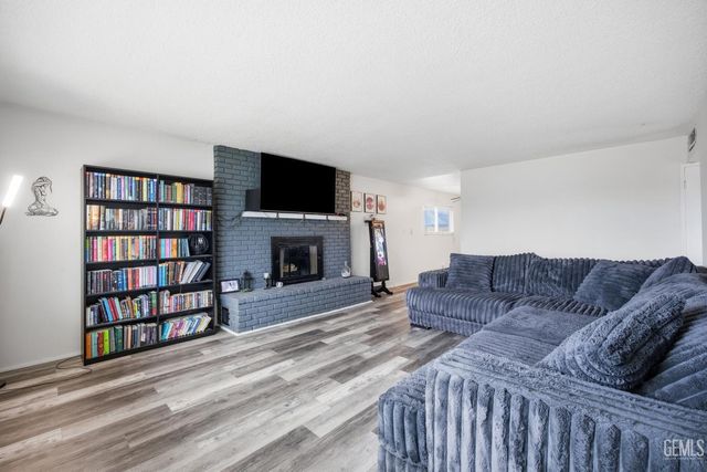 412 N Lincoln Street, Taft, CA 93268