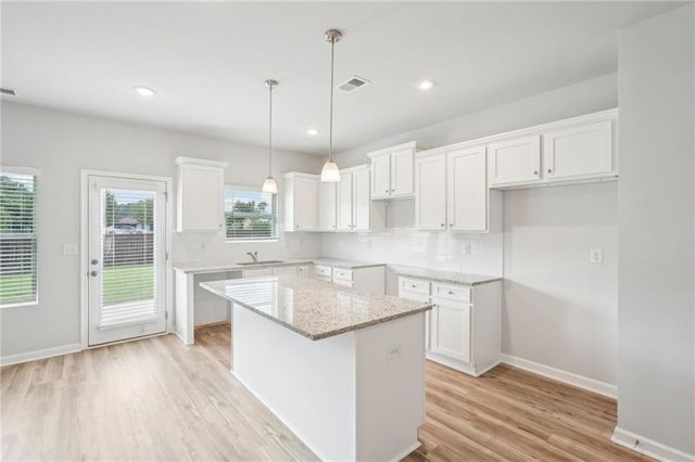 3035 Viewpark Circle, Conyers, GA 30013