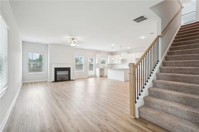 3035 Viewpark Circle, Conyers, GA 30013