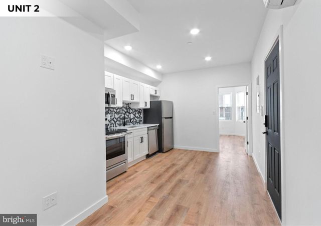 1150 S 52ND ST, Philadelphia, PA 19143