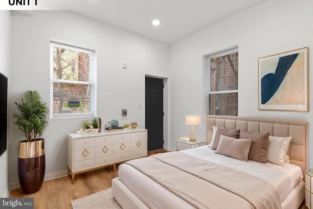 1150 S 52ND ST, Philadelphia, PA 19143