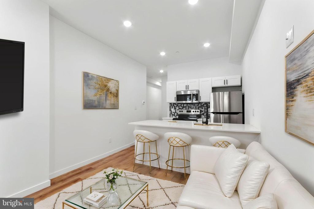 1150 S 52ND ST, Philadelphia, PA 19143