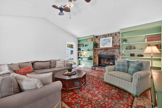 178 Mallet Bayou Road, Freeport, FL 32439