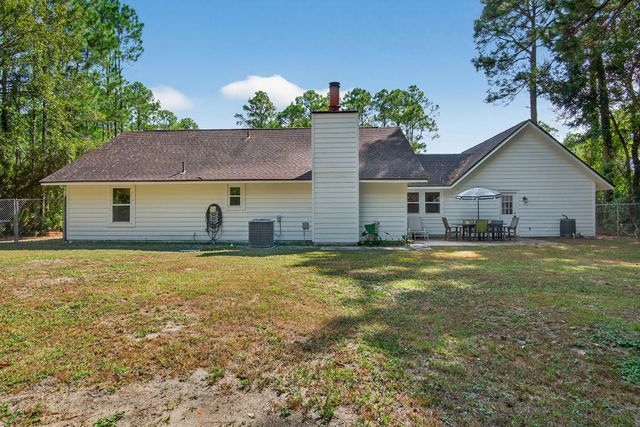 178 Mallet Bayou Road, Freeport, FL 32439