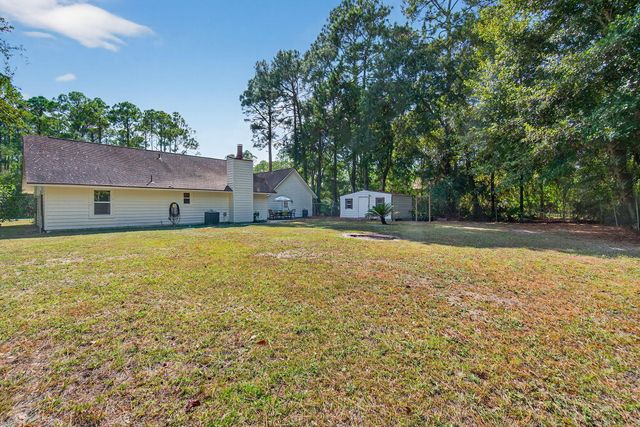 178 Mallet Bayou Road, Freeport, FL 32439