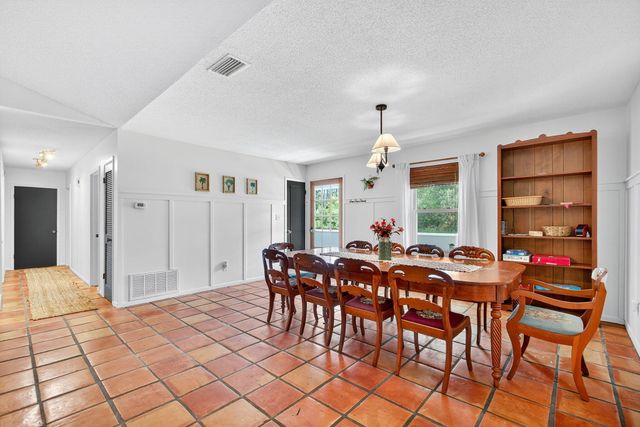 178 Mallet Bayou Road, Freeport, FL 32439