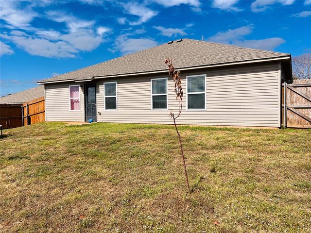 1208 Granite Lane, Noble, OK 73068