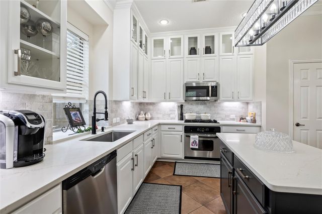 5307 Blue Cypress Lane, League City, TX 77573