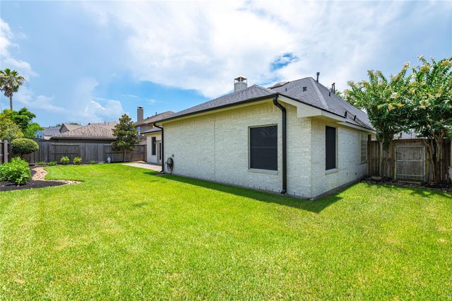 5307 Blue Cypress Lane, League City, TX 77573