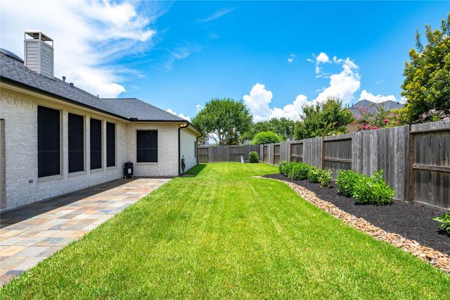 5307 Blue Cypress Lane, League City, TX 77573