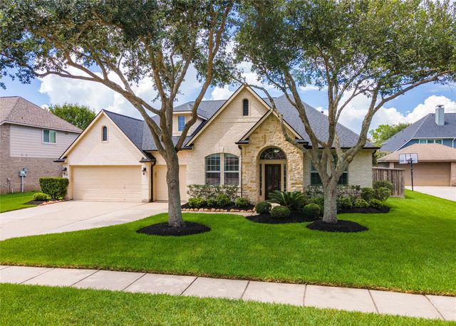 5307 Blue Cypress Lane, League City, TX 77573