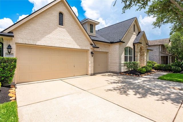 5307 Blue Cypress Lane, League City, TX 77573