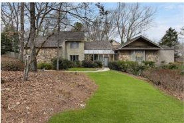 870 Waddington Court, Sandy Springs, GA 30350